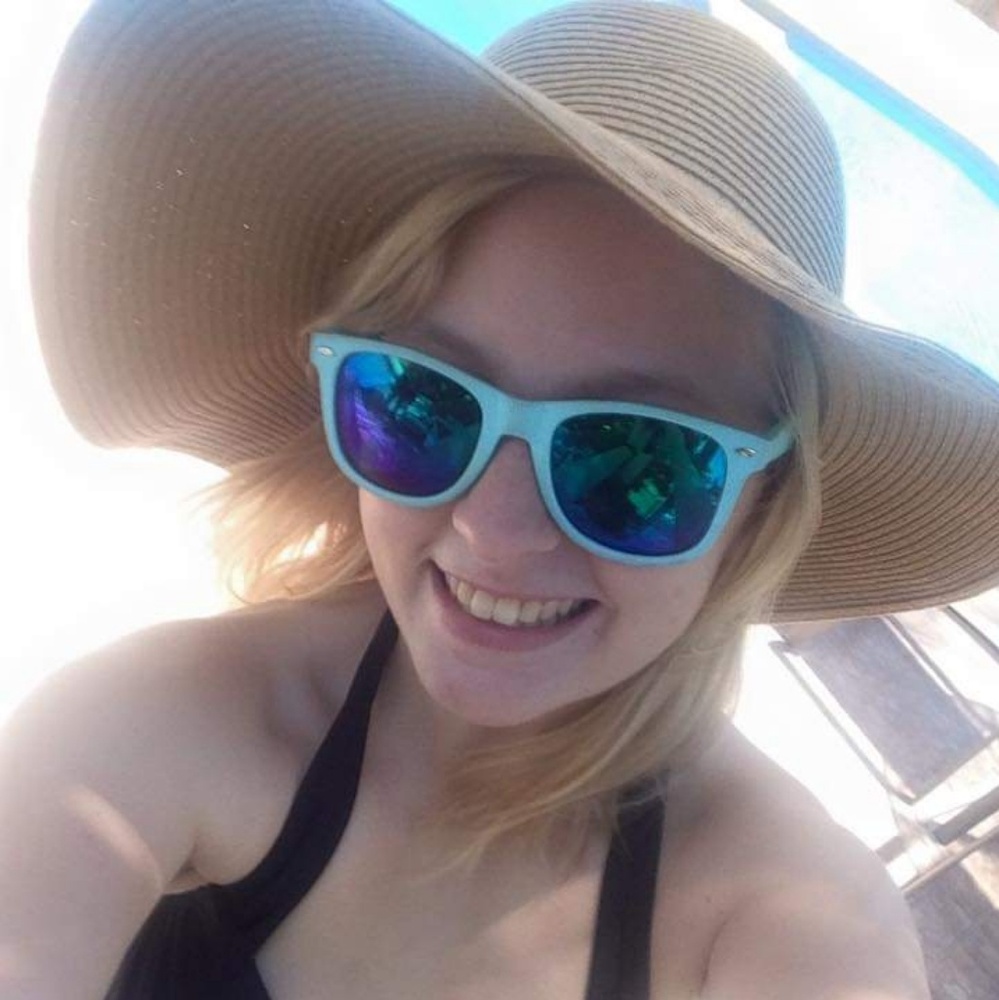 Meet your Posher, Leslie